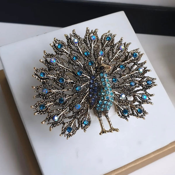 Peacock Blue Crystal Bling Brooch Womens Casual Rhinestone Sparkling Pin New