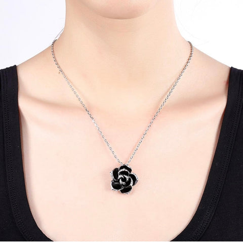 Sterling Silver Black Flower Enamel Drip Rhinestone Necklace Womens New